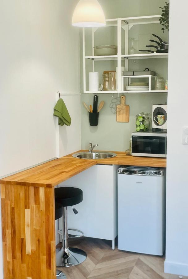 Le Tropical - Studio Avec Terrasse Angouleme Luaran gambar